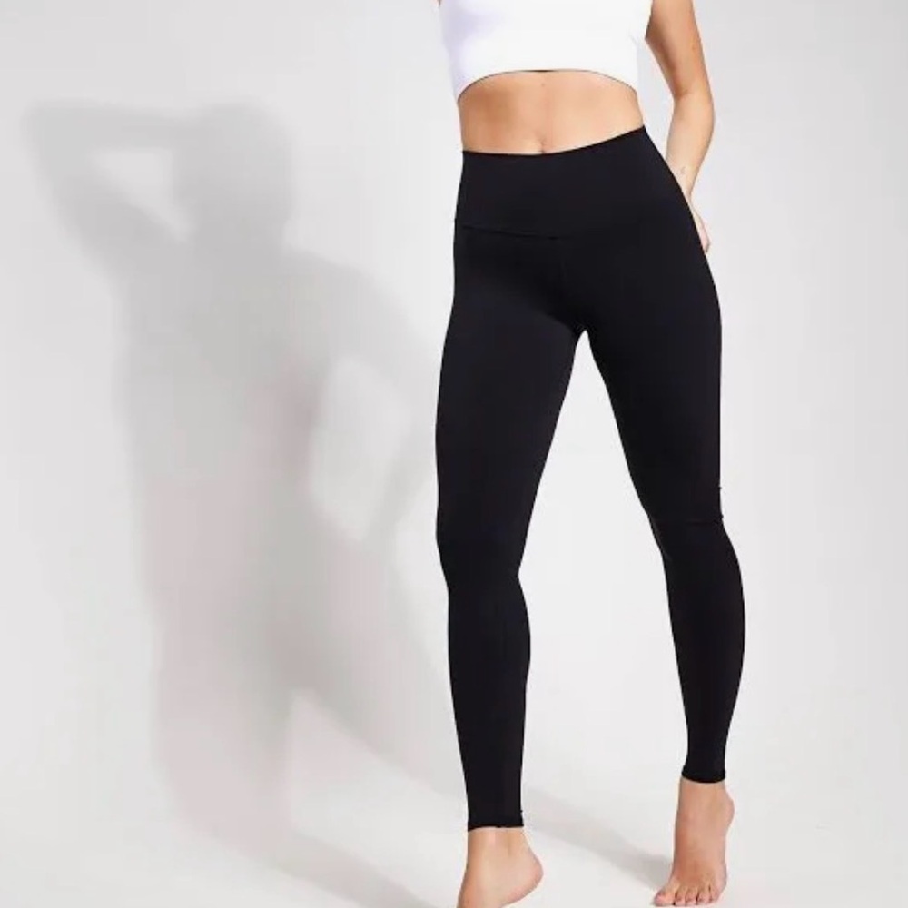 ALO Yoga High-Waist Black Leggings